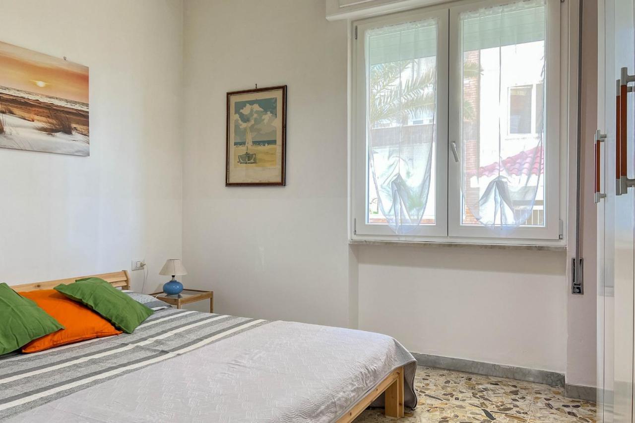 Il Mare In Giardino Apartment Scauri  Bagian luar foto