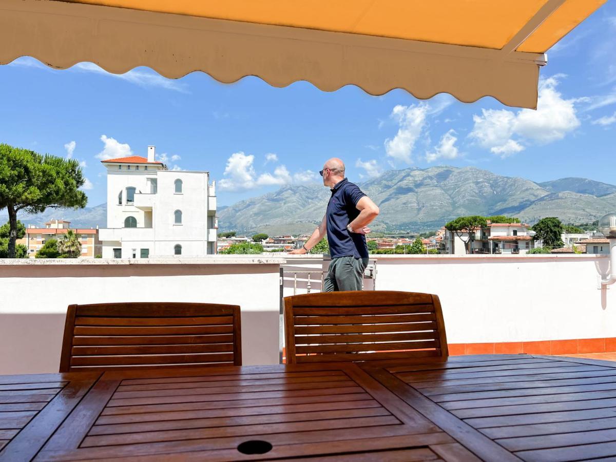Il Mare In Giardino Apartment Scauri  Bagian luar foto