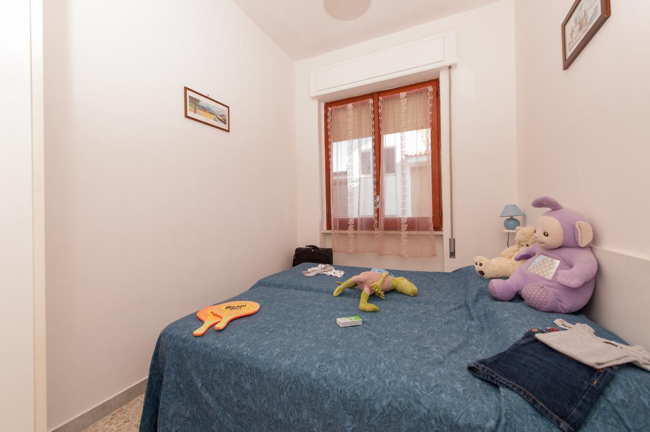 Il Mare In Giardino Apartment Scauri  Bagian luar foto