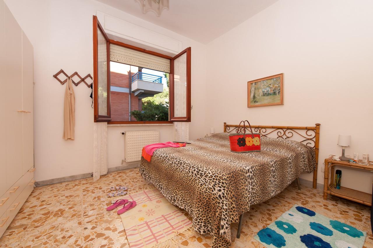 Il Mare In Giardino Apartment Scauri  Bagian luar foto